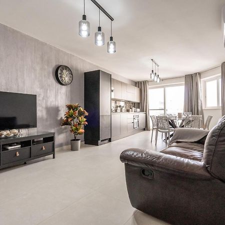 Brand New 3Br Apartment Close To All Amenities Bahía de San Pablo Exterior foto
