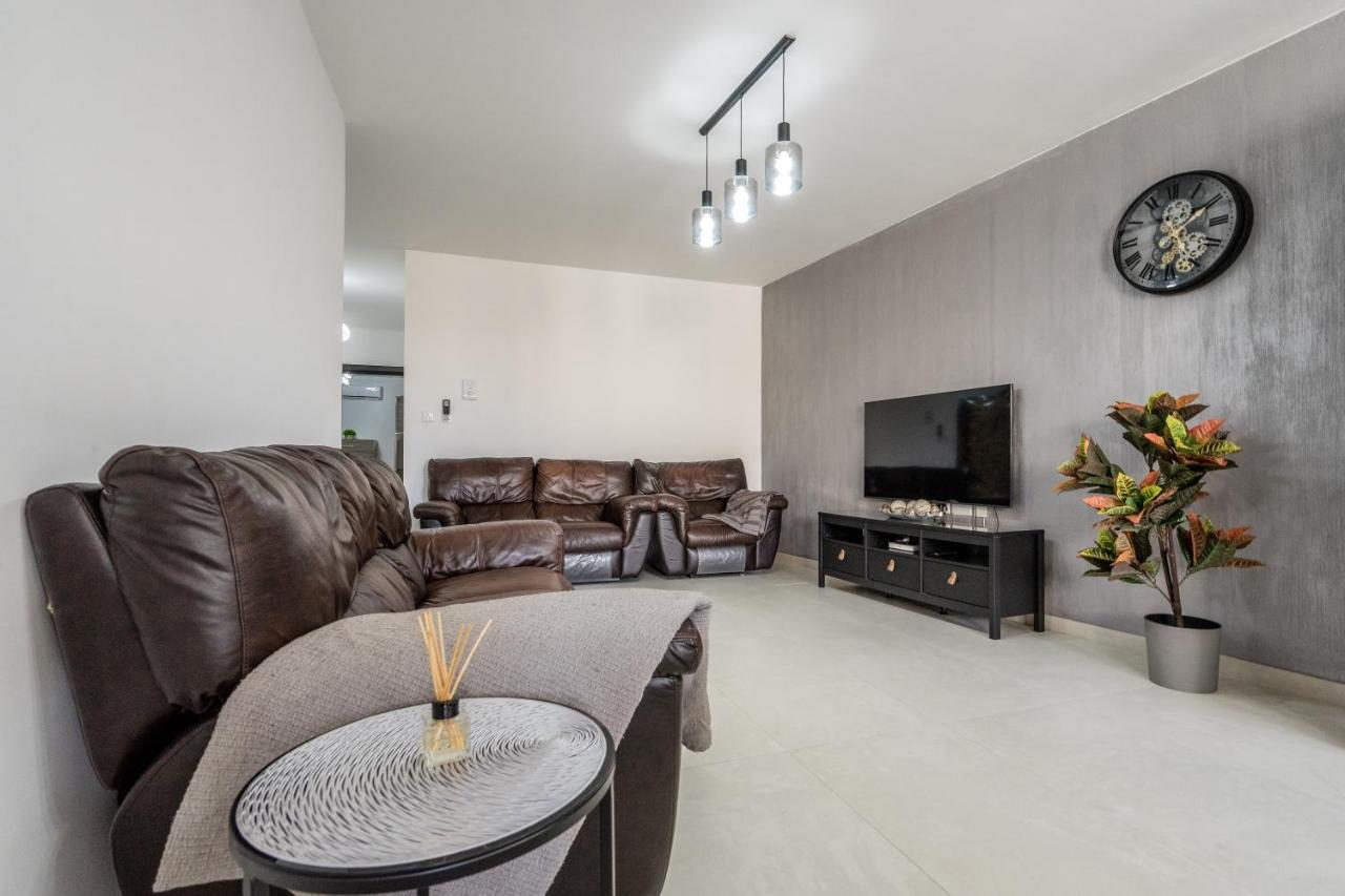 Brand New 3Br Apartment Close To All Amenities Bahía de San Pablo Exterior foto